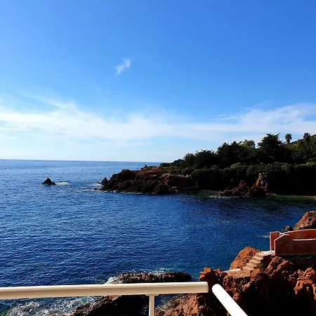 Sublime Appartement, Les Pieds Dans La Mer… Casa de Férias *